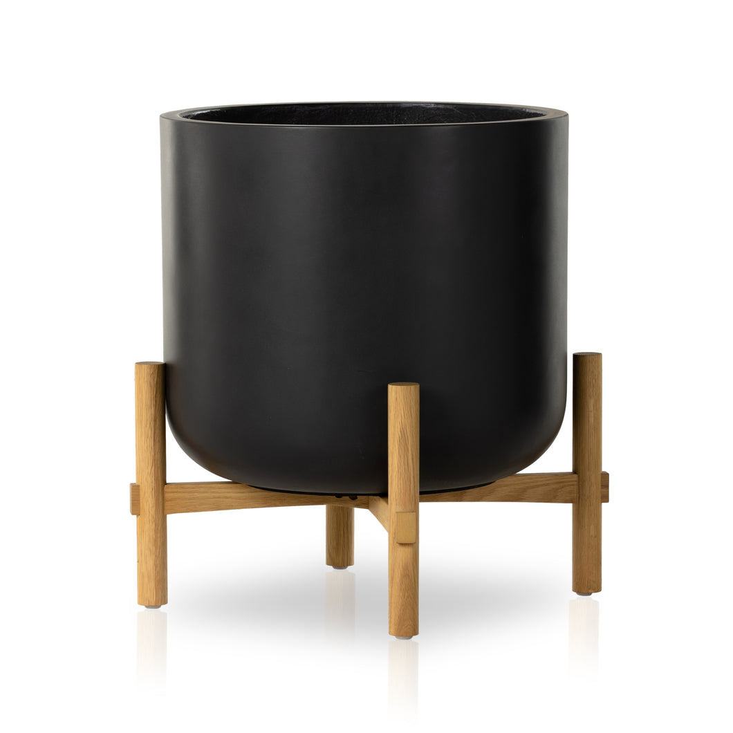 HANK PLANTER-BLACK CONCRETE