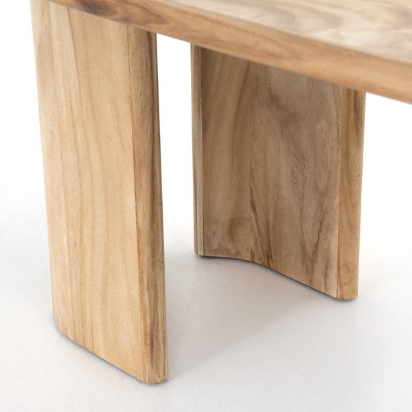 LUNAS DINING TABLE